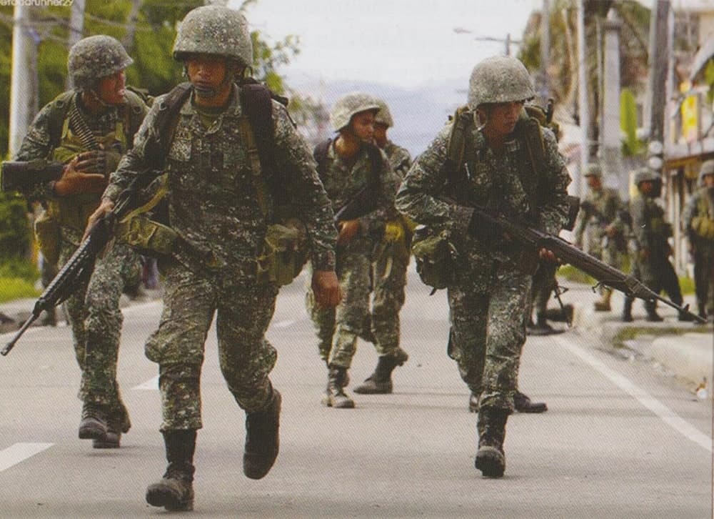 Marine in-combat during the Marawi Siege